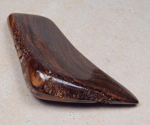 Koroit-Nut-Opal - Video