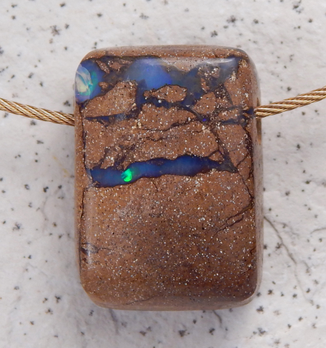 Boulder Opal am Band - Video