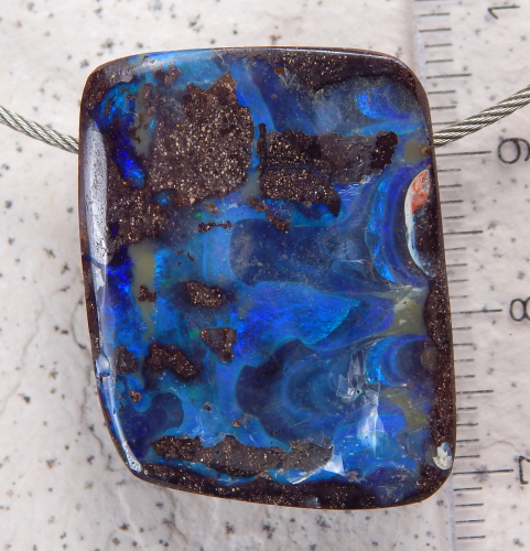 Boulder Opal am Band - Video