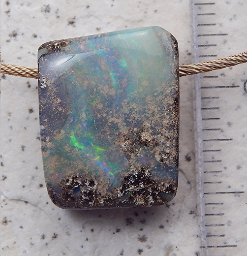 Boulder Opal am Band - Video