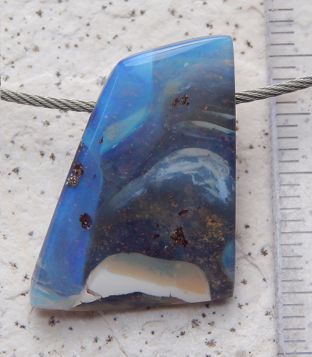 Boulder Opal am Band - Video