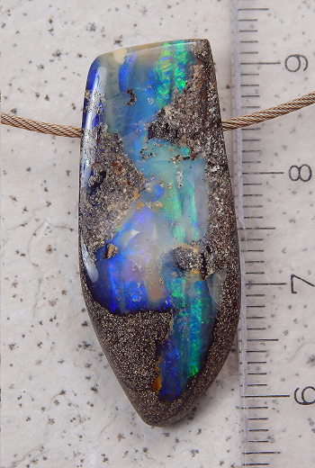 Boulder Opal am Band - Video