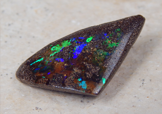 Boulder Opal am Band - Video