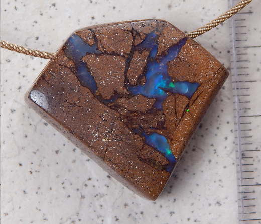 Boulder Opal am Band - Video