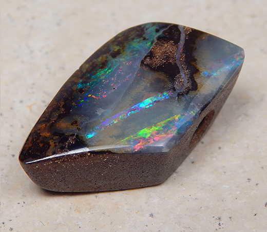 Boulder Opal am Band - Video