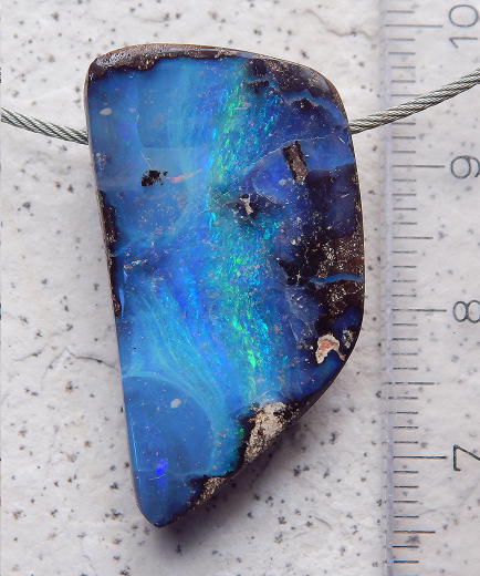 Boulder Opal am Band - Video