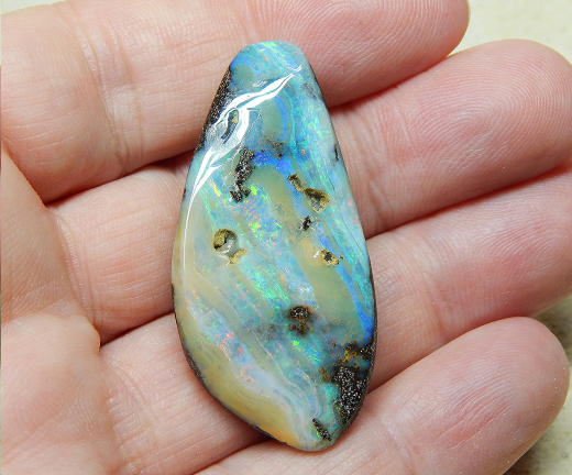 Boulder Opal am Band - Video