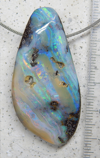 Boulder Opal am Band - Video