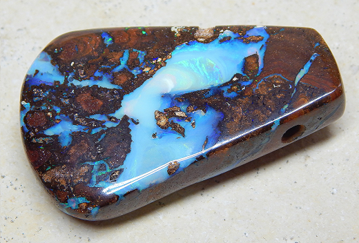 Boulder Opal am Band - Video