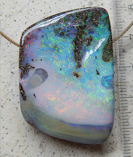 Boulder Opal am Band - Video