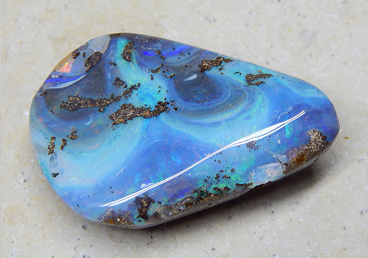 Boulder Opal am Band - Video