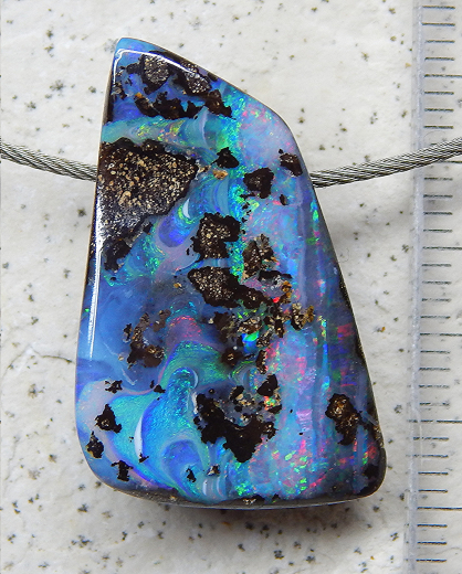 Boulder Opal am Band - Video