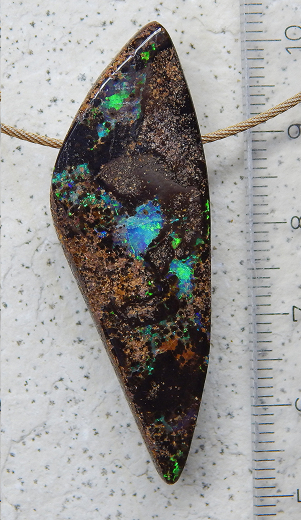 Boulder Opal am Band - Video