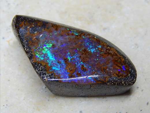 Boulder Opal am Band - Video