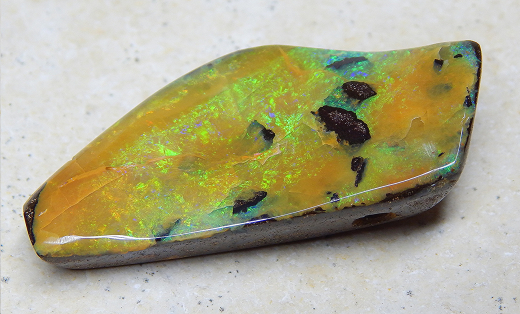 Boulder Opal am Band - Video