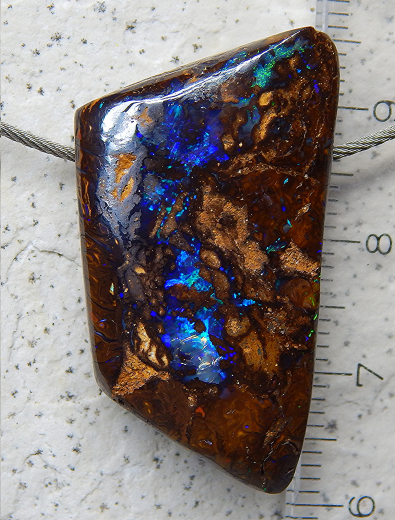 Boulder Opal am Band - Video