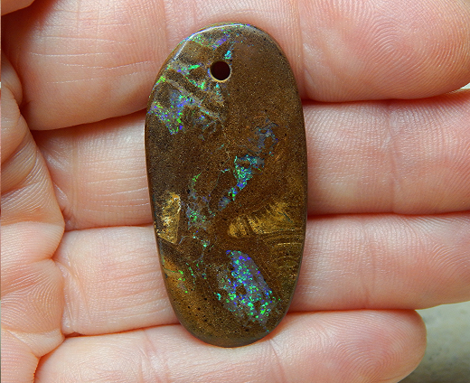 Boulder Opal am Band - Video