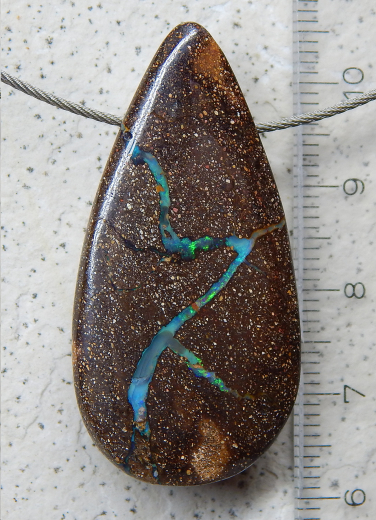 Boulder Opal am Band - Video