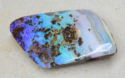 Gem Boulder Opal am Band - Video