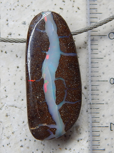 Boulder Opal am Band - Video