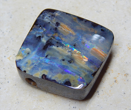 Boulder Opal am Band - Video