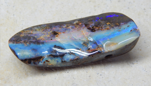 Boulder Opal am Band - Video