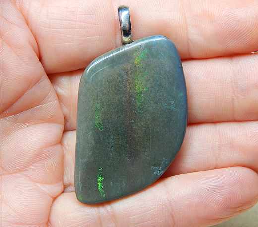 Andamooka Opal mit 925 SS Öse - Video