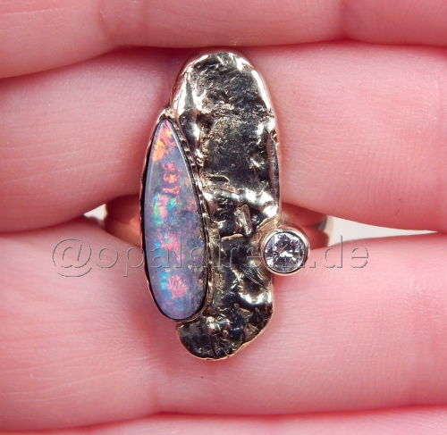 Opalring in 585 GG mit Brillant - Video