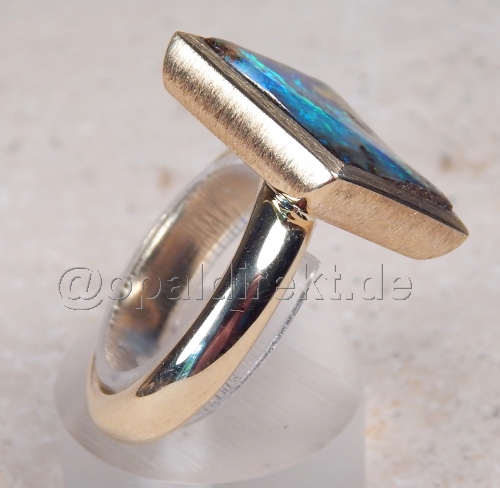 Opalring in 585 GG - Video