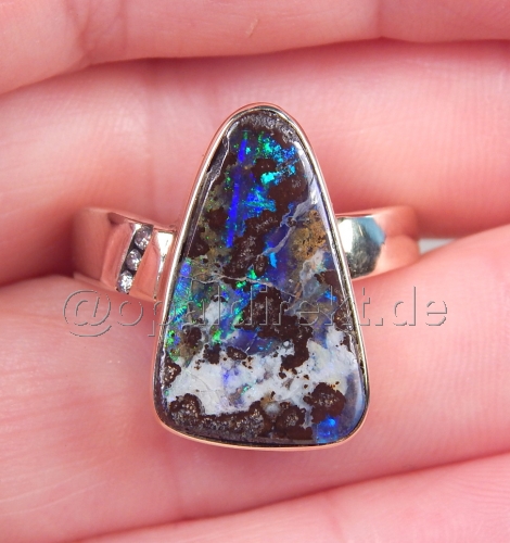 Opalring in 585 GG mit Diamanten - Video