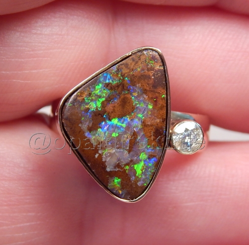Opalring in 585 GG mit Brillant - Video