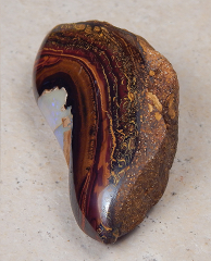 Koroit-Nut-Opal - Video