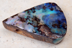 Boulder Opal am Band - Video