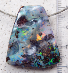 Boulder Opal am Band - Video