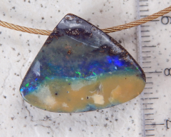 Boulder Opal am Band - Video