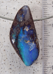Boulder Opal am Band - Video