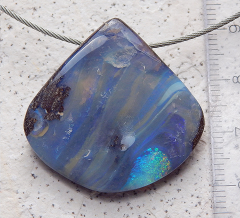 Boulder Opal am Band - Video