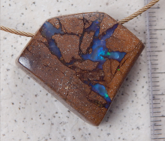 Boulder Opal am Band - Video