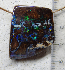 Boulder Opal am Band - Video
